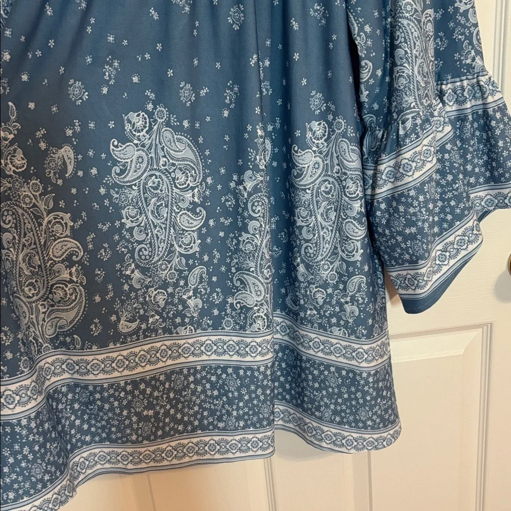 Blue and white Peasant style Tunic, long Top, 1X